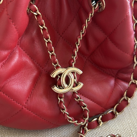 Chanel Cc Chain Drawstring Bucket Bag Quilted Lambskin Mini Satchel - Picture 15 of 15